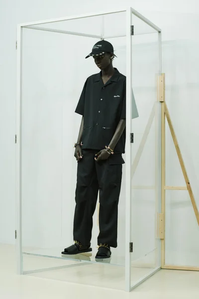 Look 13